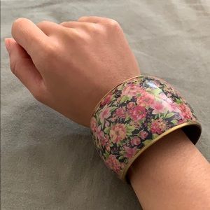 ❗️FINAL SALE Floral Bracelet❗️